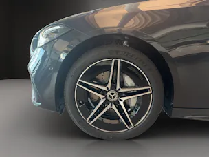 Mercedes-Benz C 300e 4 Matic