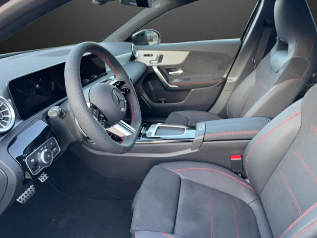 Mercedes-Benz A 220 4Matic 8G-DCT