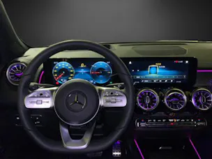 Mercedes-Benz EQB 350 4M Swiss Star