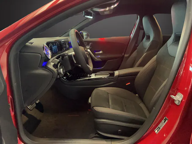 Mercedes-Benz A 180 Night Star 7G-DCT AMG Line