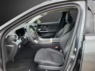 Mercedes-Benz C 300de T EQ Hybrid 4M