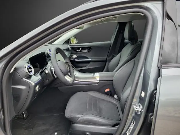 Mercedes-Benz C 300de T EQ Hybrid 4M