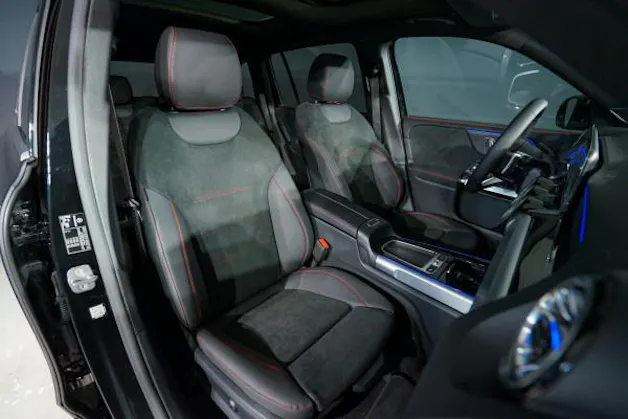 Mercedes-Benz GLB 220 d 4M 8G-Tronic