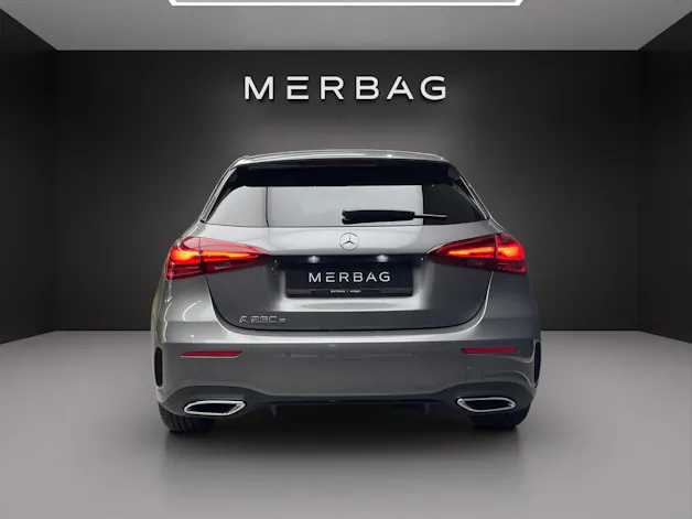 Mercedes-Benz A 250 e EQ Star 8G-DCT