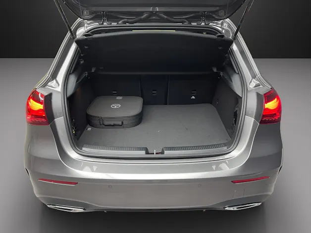 Mercedes-Benz A 250 e EQ Star 8G-DCT