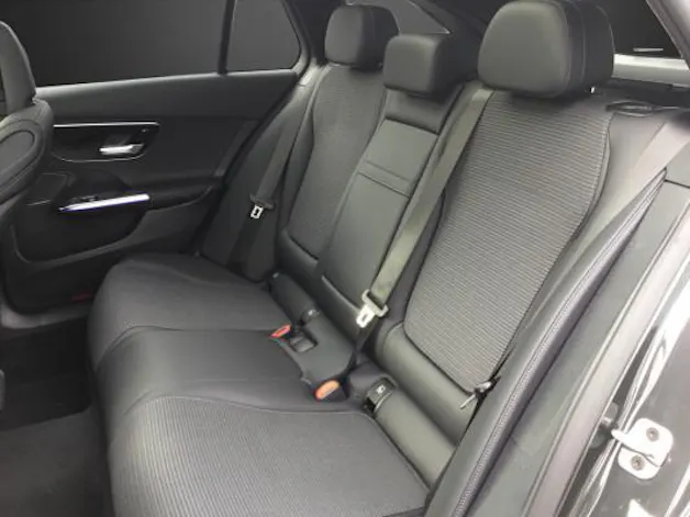 Mercedes-Benz C 220 d T 4 Matic