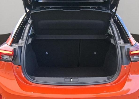 Vehicle image 18 Vehicle image 18