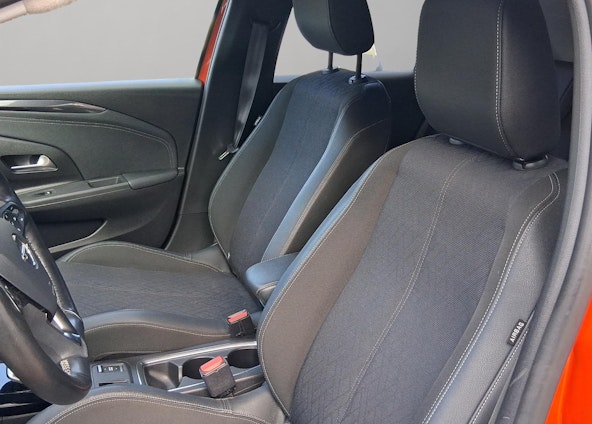 Vehicle image 8 Vehicle image 8