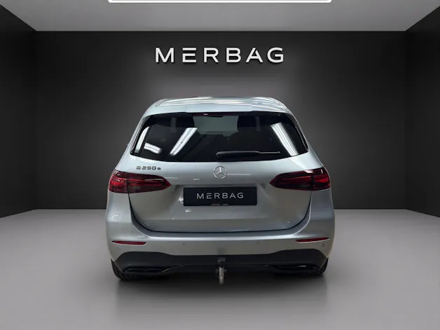 Mercedes-Benz B 250 e 8G-DCT "EQ Star"