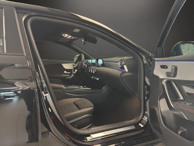 Mercedes-Benz A 220 d 8G-DCT AMG Line
