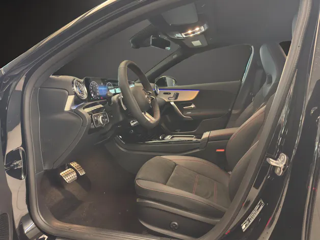 Mercedes-Benz A 220 d 8G-DCT AMG Line