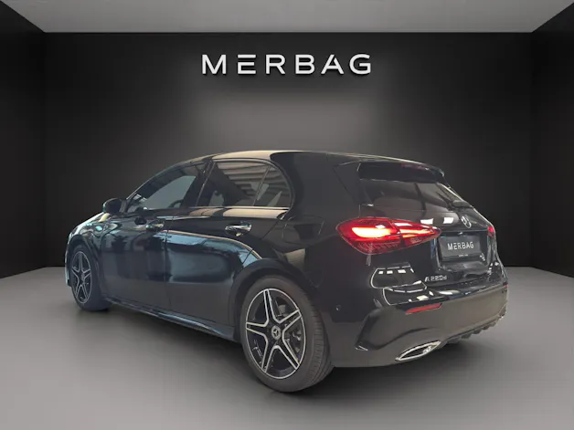 Mercedes-Benz A 220 d 8G-DCT AMG Line