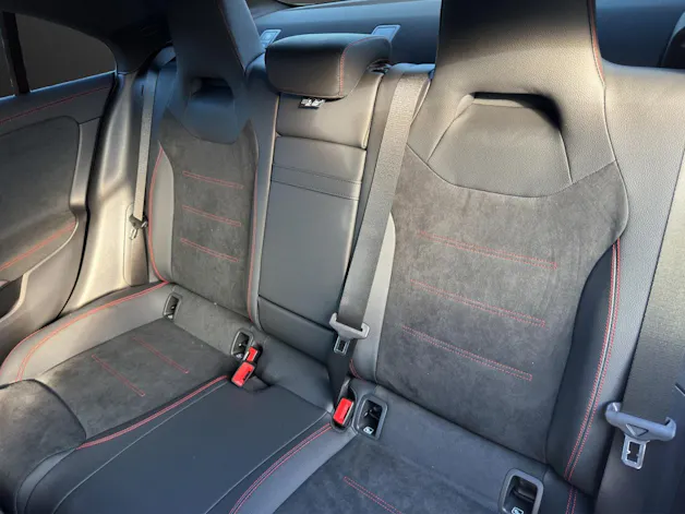 Mercedes-Benz CLA 220 4Matic 8G-DCT