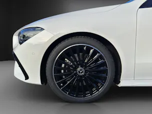 Mercedes-Benz CLA 220 4Matic 8G-DCT