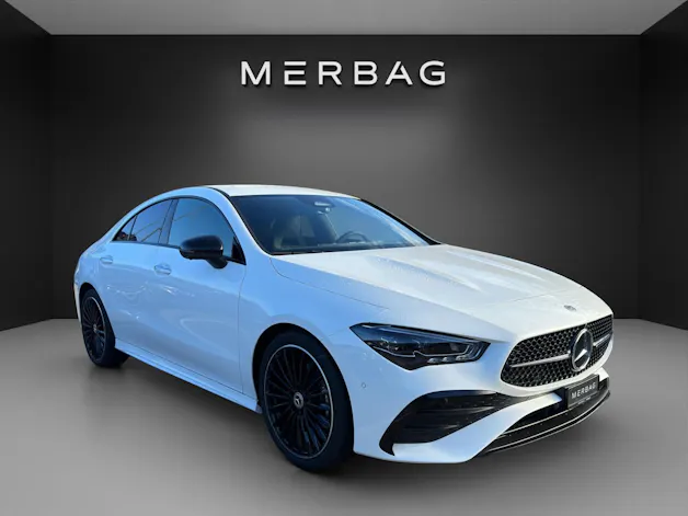 Mercedes-Benz CLA 220 4Matic 8G-DCT