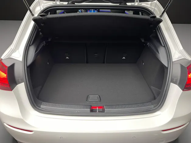 Mercedes-Benz A 250 e EQ Star 8G-DCT