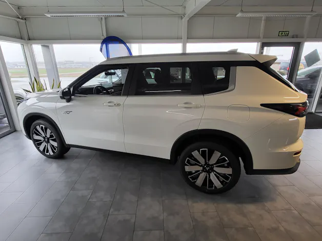 Mitsubishi Outlander 2.4 PHEV Intense 4x4