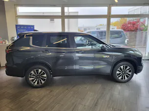 Mitsubishi Outlander 2.4 PHEV Invite 4x4