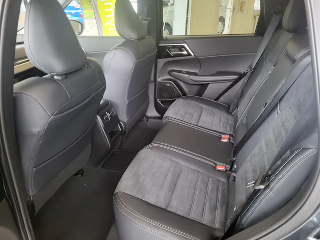 Mitsubishi Outlander 2.4 PHEV Invite 4x4