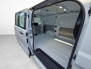 https://vehicle.imgix.net/4014901/55450be1-749d-4b94-acad-8337ea80f07e.jpg