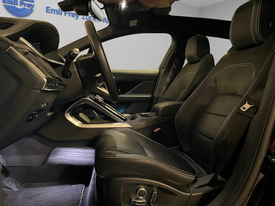 Vehicle image 7 Vehicle image 7