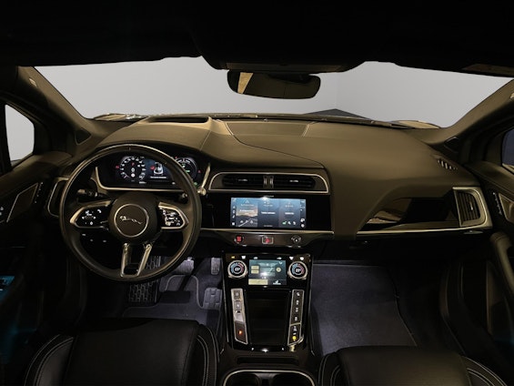 Vehicle image 8 Vehicle image 8