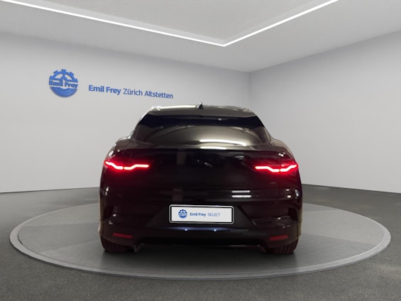 Vehicle image 6 Vehicle image 6