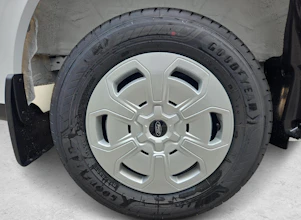 https://vehicle.imgix.net/4014922/baf9d259-caf0-42c9-a870-e43afe989e54.jpg