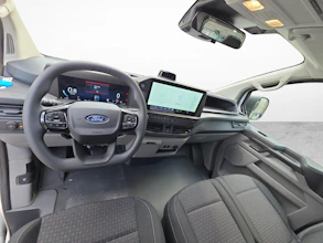 https://vehicle.imgix.net/4014922/c4ab7575-1bd3-4d63-879d-5aaccaefea85.jpg