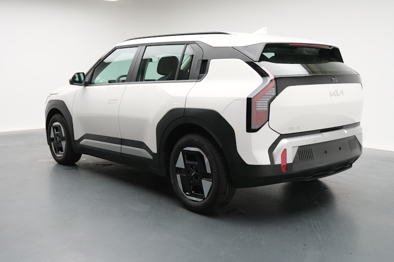 Vehicle image KIA EV3