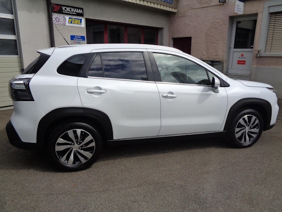 Vehicle image 8