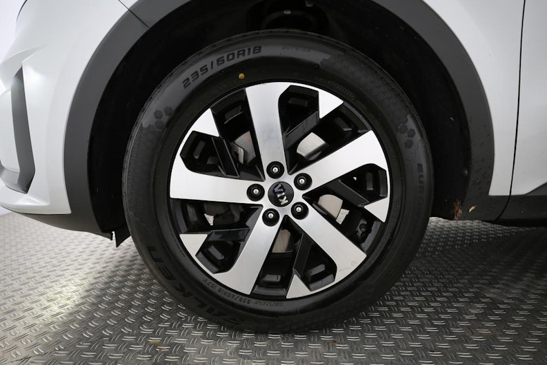 Vehicle image KIA SORENTO