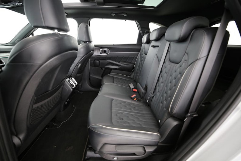 Vehicle image KIA SORENTO