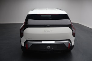 Vehicle image KIA EV3 81 kWh Earth+
