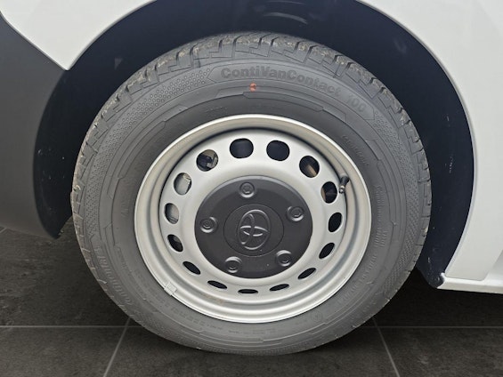 Vehicle image 15 Vehicle image 15