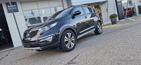 First vehicle image