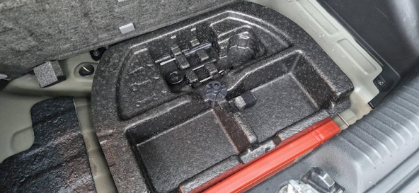 Vehicle image 12 Vehicle image 12