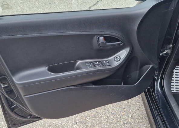 Vehicle image 2 Vehicle image 2