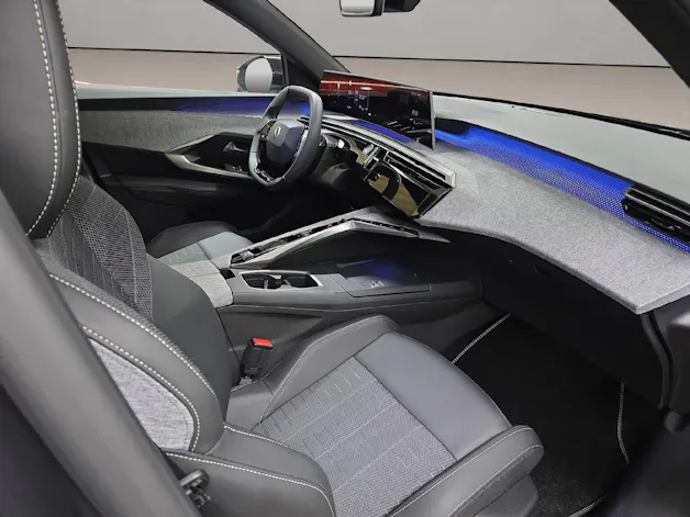 Peugeot 5008 1.2 Hybrid GT
