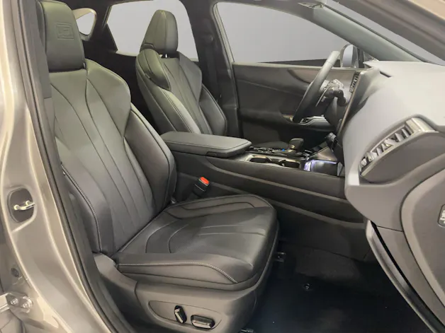 Lexus NX 450h+ F-Sport