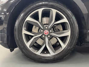 Vehicle image JAGUAR I-Pace EV400 HSE AWD