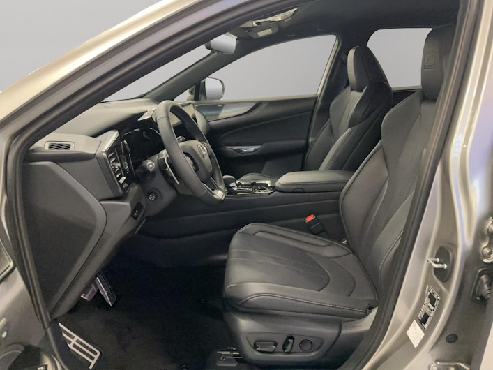 Vehicle image LEXUS NX