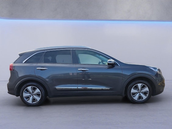 Vehicle image 5 Vehicle image 5