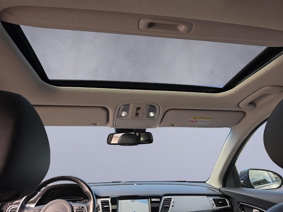 Vehicle image 14 Vehicle image 14