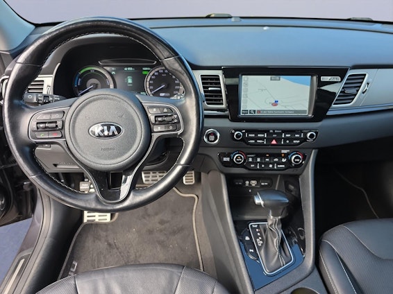 Vehicle image 10 Vehicle image 10