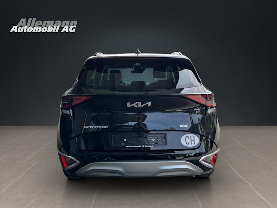 Vehicle image 4 Vehicle image 4