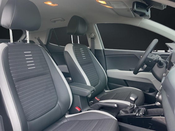 Vehicle image 12 Vehicle image 12