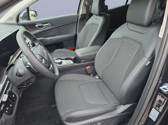 Vehicle image 8 Vehicle image 8