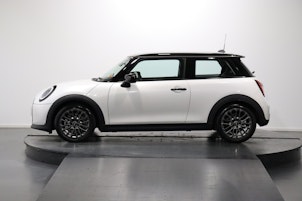 Vehicle image MINI F66 1.5i Cooper C