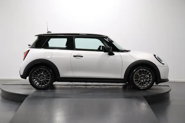 Mini F66 1.5i Cooper C